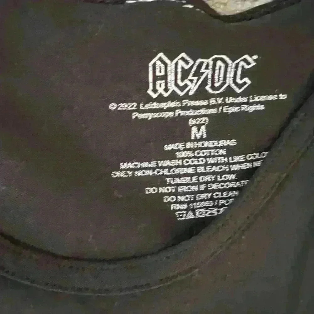 AC/DC NWT - Picture 2 of 4